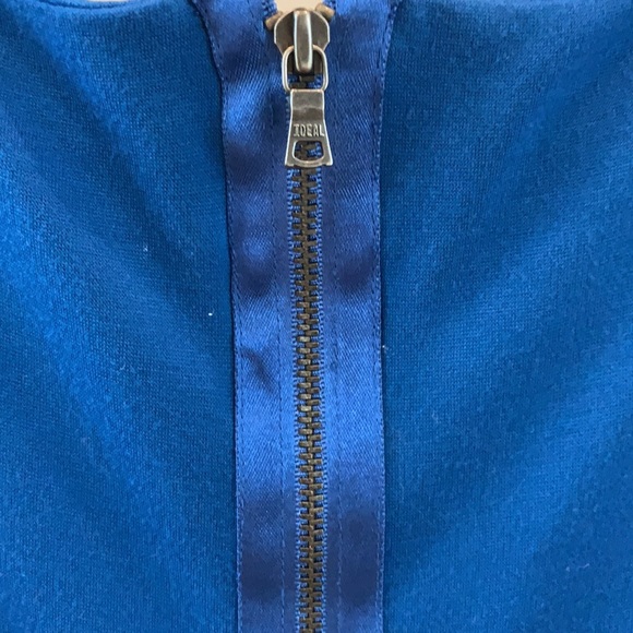 Alice + Olivia Pempulum Top - Picture 4 of 4